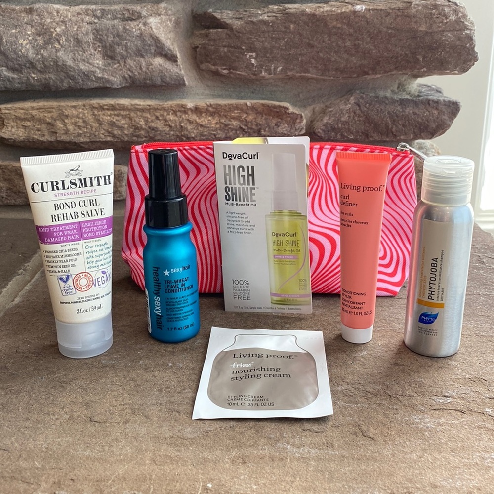 NWOT Curly Hair Grooming Kit